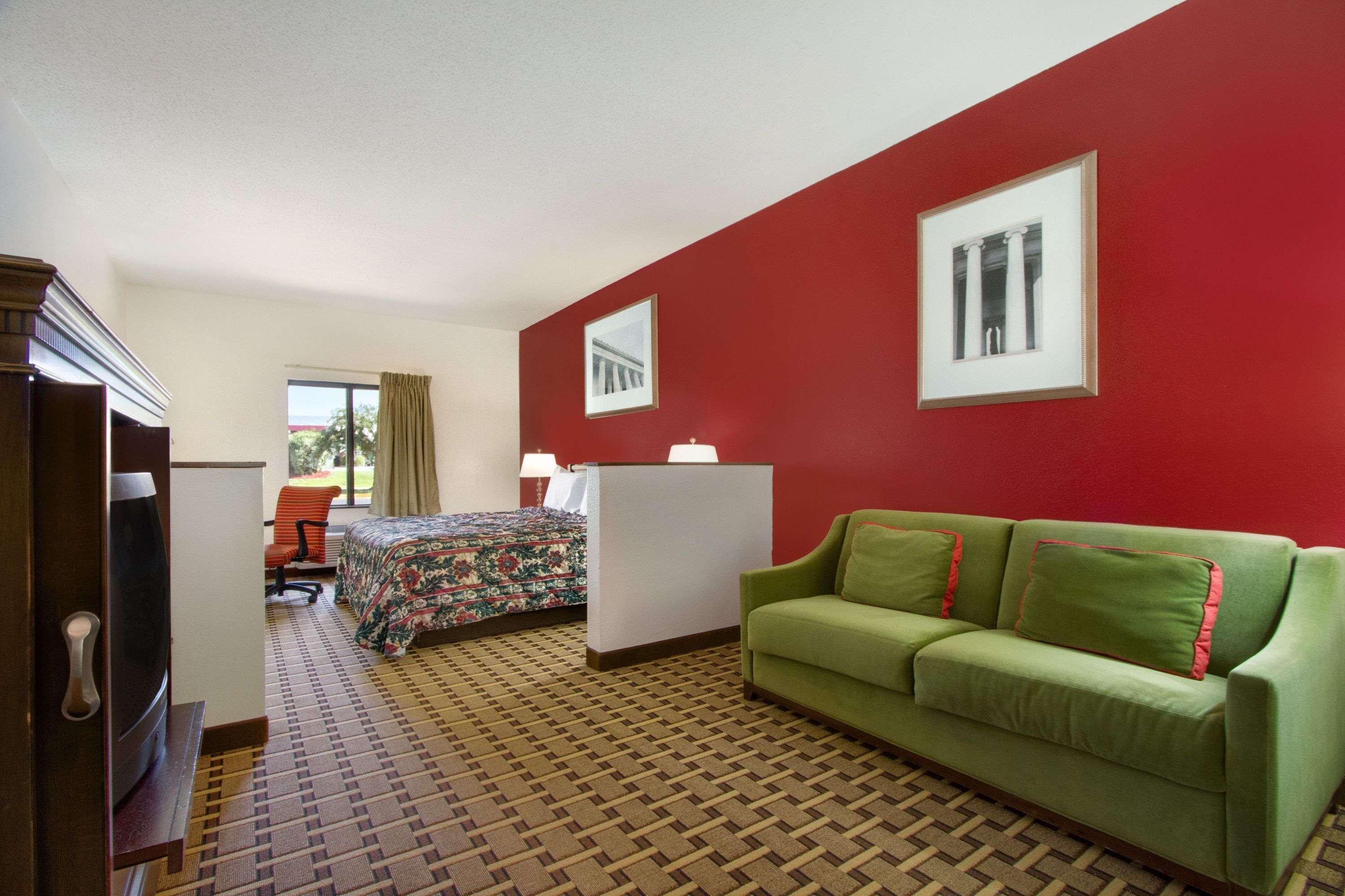 Days Inn By Wyndham Mauldin/Greenville Zewnętrze zdjęcie