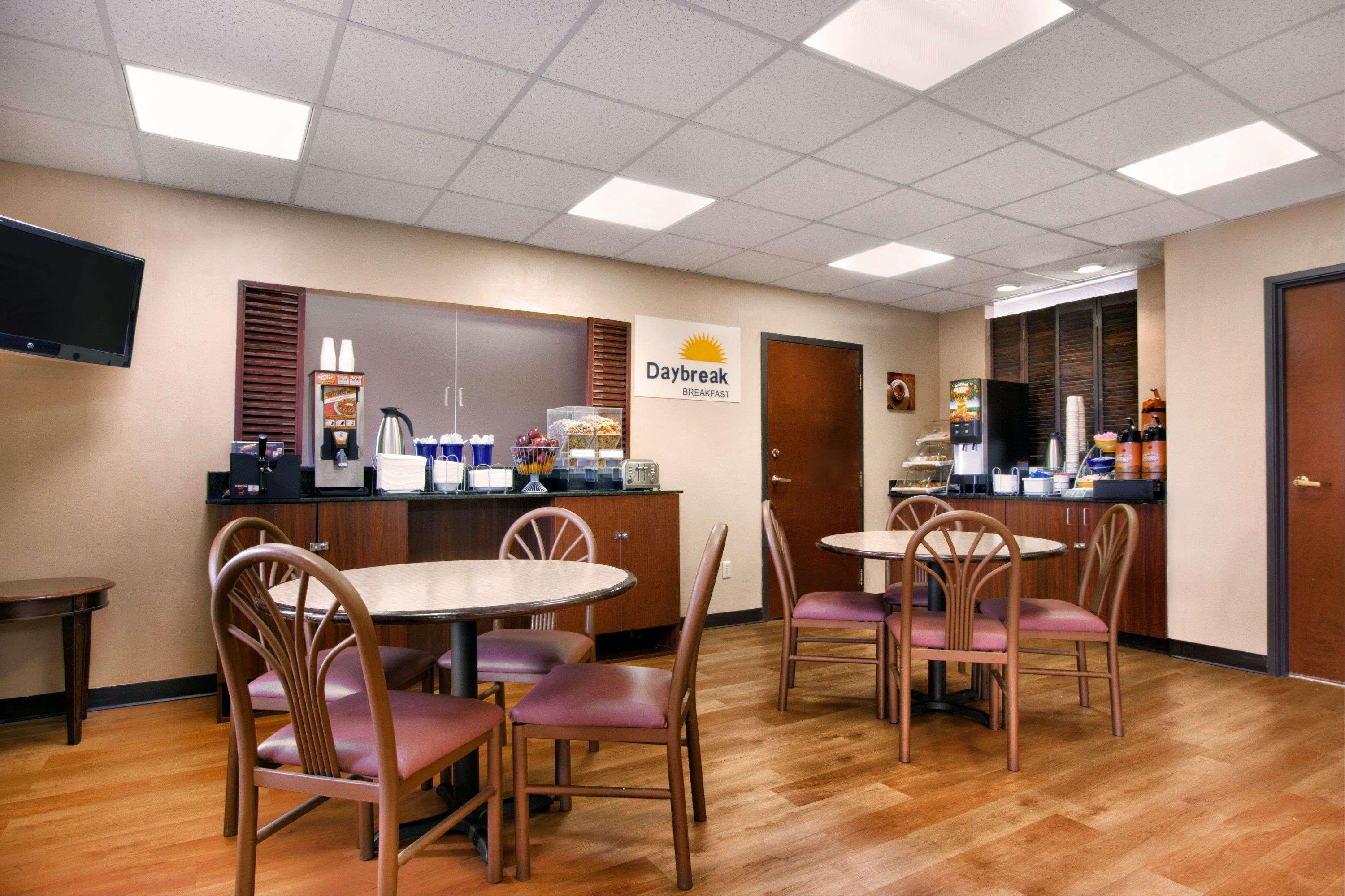 Days Inn By Wyndham Mauldin/Greenville Zewnętrze zdjęcie